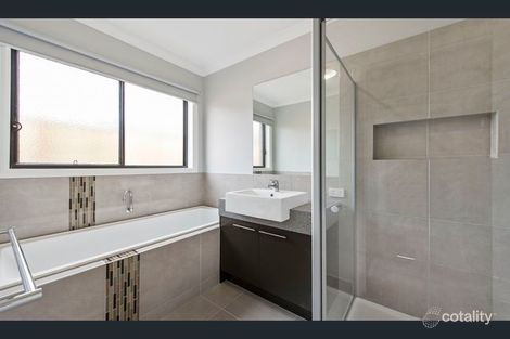 Property photo of 22 Cubbyhouse Road Wyndham Vale VIC 3024