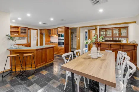 Property photo of 58 Oakridge Road Aberfoyle Park SA 5159