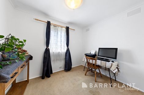 Property photo of 23 Diamond Avenue Albanvale VIC 3021