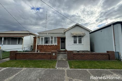 208 Lawson St, Hamilton South, NSW 2303