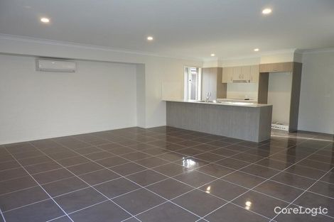 Property photo of 11 Fairmont Boulevard Hamlyn Terrace NSW 2259
