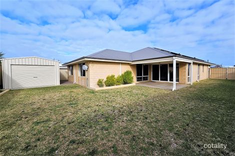 Property photo of 18 Hazelgrove Crescent Millbridge WA 6232