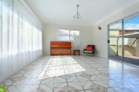 Property photo of 408 Northcliffe Drive Berkeley NSW 2506
