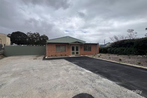 32 Wandeara Cres, Mundaring, WA 6073