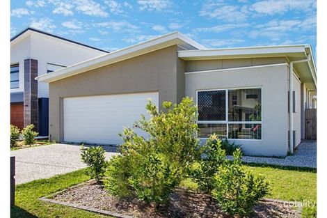 24 Waters Cl, Hope Island, QLD 4212