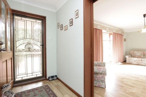 Property photo of 5 Magnolia Way Forrestfield WA 6058