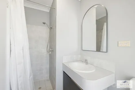 Property photo of 21 Opperman Place Middle Swan WA 6056