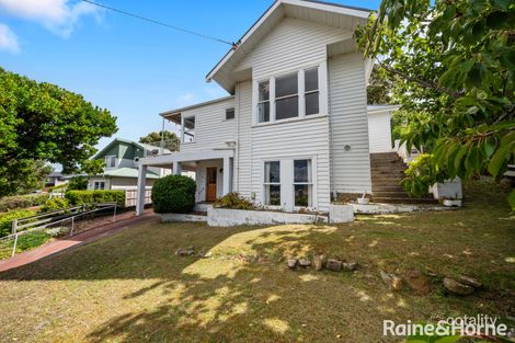 94 Karoola Rd, Lindisfarne, TAS 7015