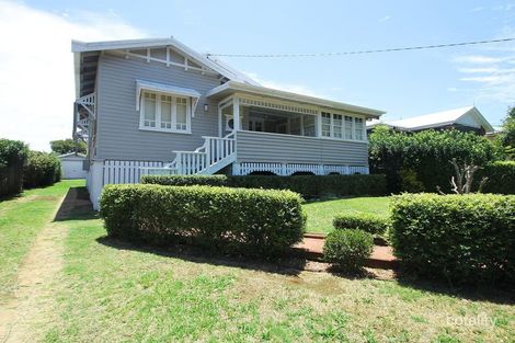 Property photo of 11 Collins Street Mount Lofty QLD 4350