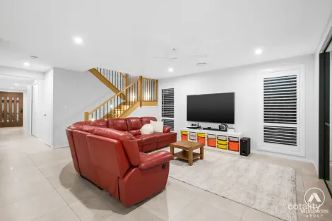 Property photo of 35 Bamboo Road Greenbank QLD 4124