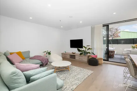 Property photo of 111/140 Cotham Road Kew VIC 3101