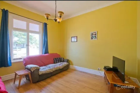 8 Exford Rd, Melton South, VIC 3338