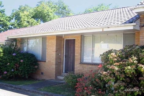 2/9 Gloucester Ave, Berwick, VIC 3806