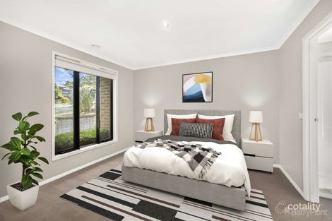 Property photo of 13 Eucalypt Court Drouin VIC 3818