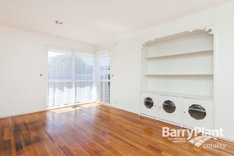 Property photo of 17 Garden Court Keysborough VIC 3173