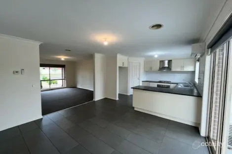 Property photo of 18 Chrystobel Way Kilmore VIC 3764