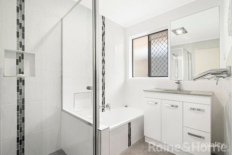 55 Bunya Park Dr, Eatons Hill, QLD 4037