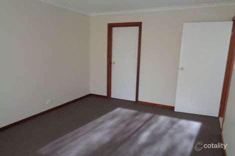 Property photo of 2/33 Welwyn Parade Deer Park VIC 3023
