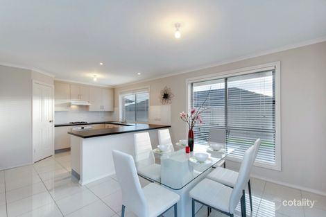 Property photo of 11 Auldstone Place Huntfield Heights SA 5163