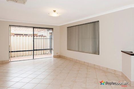 Property photo of 20 Courtland Crescent Redcliffe WA 6104