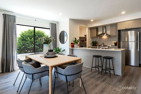 Property photo of 18 Illawarra Boulevard Drouin VIC 3818