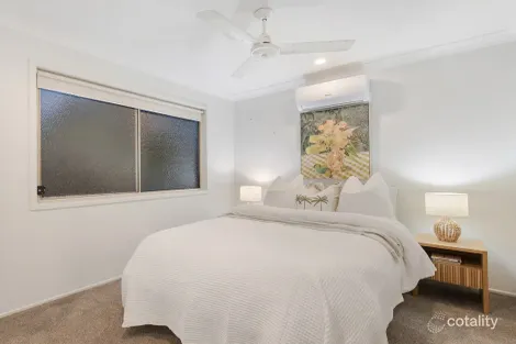 Property photo of 21 Silver Dawn Crescent Oxenford QLD 4210