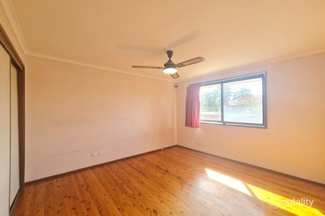 Property photo of 1 Abbott Close Edensor Park NSW 2176