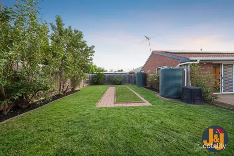 Property photo of 12 Weeden Drive Werribee VIC 3030