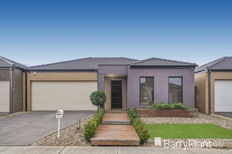 Property photo of 32 Barleygrass Crescent Brookfield VIC 3338