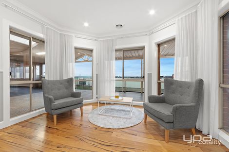 Property photo of 4 Bramshaw Crescent Hillside VIC 3037