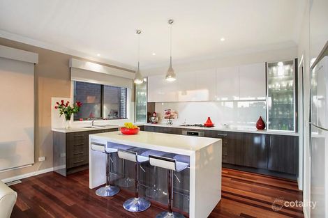 Property photo of 13 Nash Grove Doreen VIC 3754