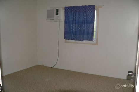 Property photo of 2/93 Ruby Street Emerald QLD 4720