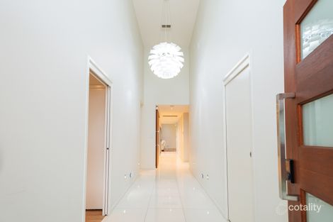 Property photo of 21 Galley Road Hope Island QLD 4212