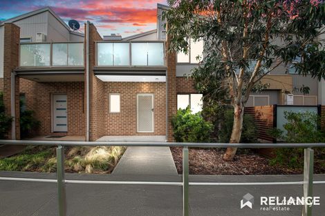 Property photo of 16/2 Rockgarden Drive Truganina VIC 3029