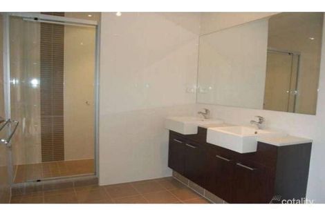 Property photo of 28 Peregrine Crescent Coomera QLD 4209