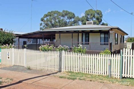 93 Operator St, West Wyalong, NSW 2671