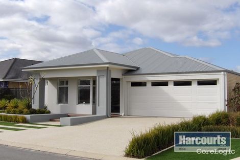 Property photo of 11 Torridge Approach Piara Waters WA 6112
