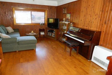 Property photo of 24 Hilltop Avenue Hazelbrook NSW 2779
