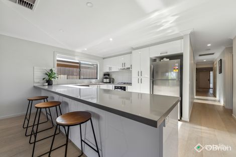 Property photo of 4 Harlaw Court Langwarrin VIC 3910