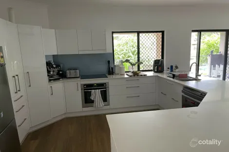 Property photo of 6 Kentia Street Palm Cove QLD 4879