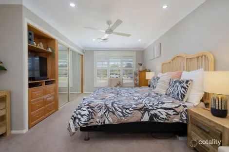 Property photo of 14 Squire Close Valentine NSW 2280