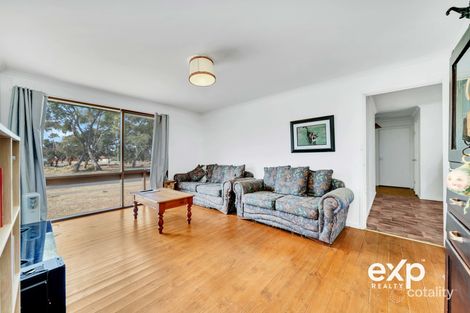 Property photo of 17 Cecilia Road Christie Downs SA 5164