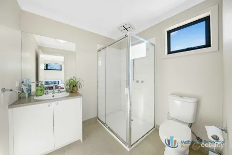 Property photo of 10 Raspberry Grove Mernda VIC 3754