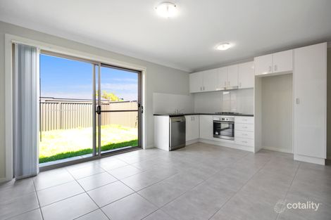 15b Hamlyn Rd, Hamlyn Terrace, NSW 2259