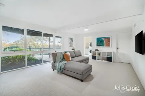 Property photo of 94 Buckingham Drive Heidelberg VIC 3084