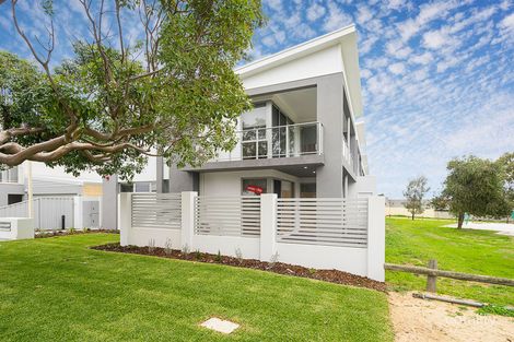 1/193 Grand Prom, Doubleview, WA 6018