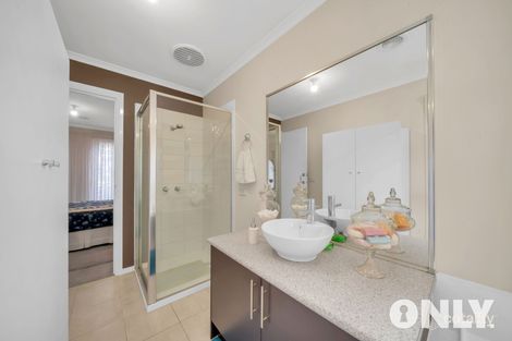 Property photo of 78 Tipperary Circuit Pakenham VIC 3810