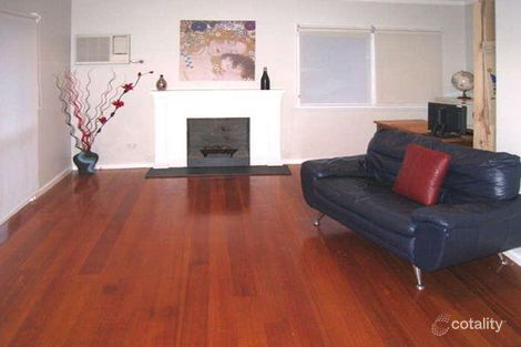 Property photo of 90 Shady Grove Forest Hill VIC 3131