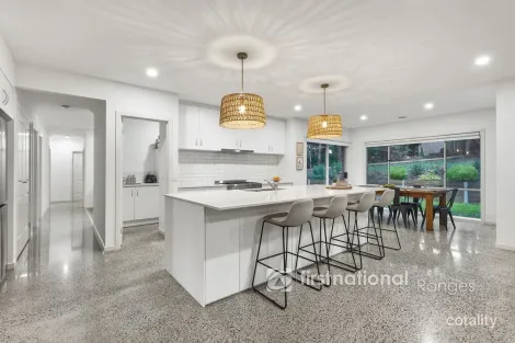 Property photo of 3 Bower Court Emerald VIC 3782