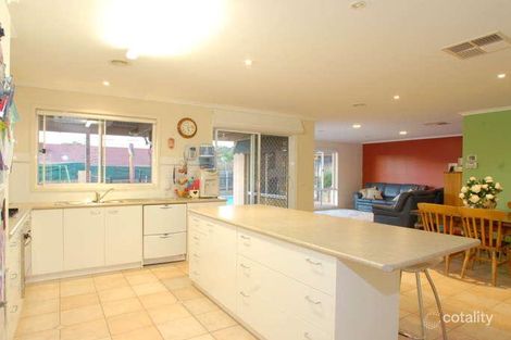 Property photo of 6 Kinlyside Avenue Jerrabomberra NSW 2619